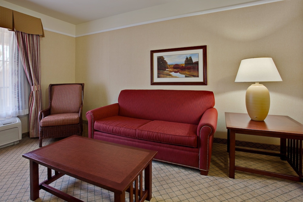 Holiday Inn Express Hotel Suites San Dimas 33/54