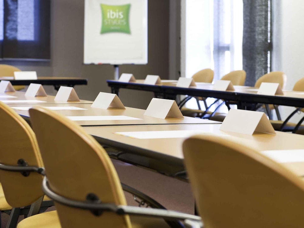 IBIS STYLES BORDEAUX AEROPORT 52/68