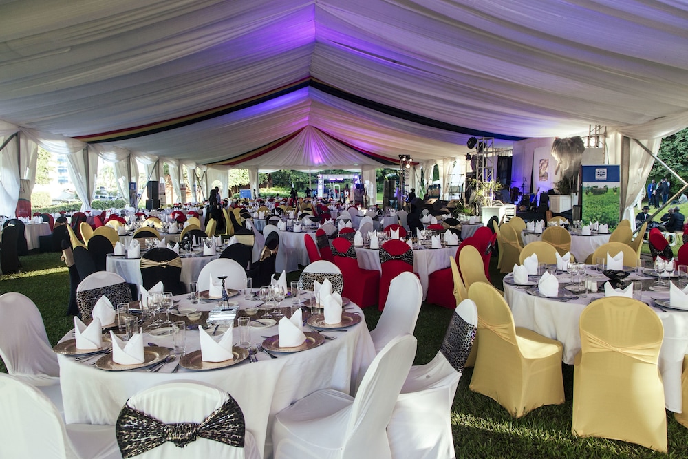 Kampala Serena Hotel 52/60