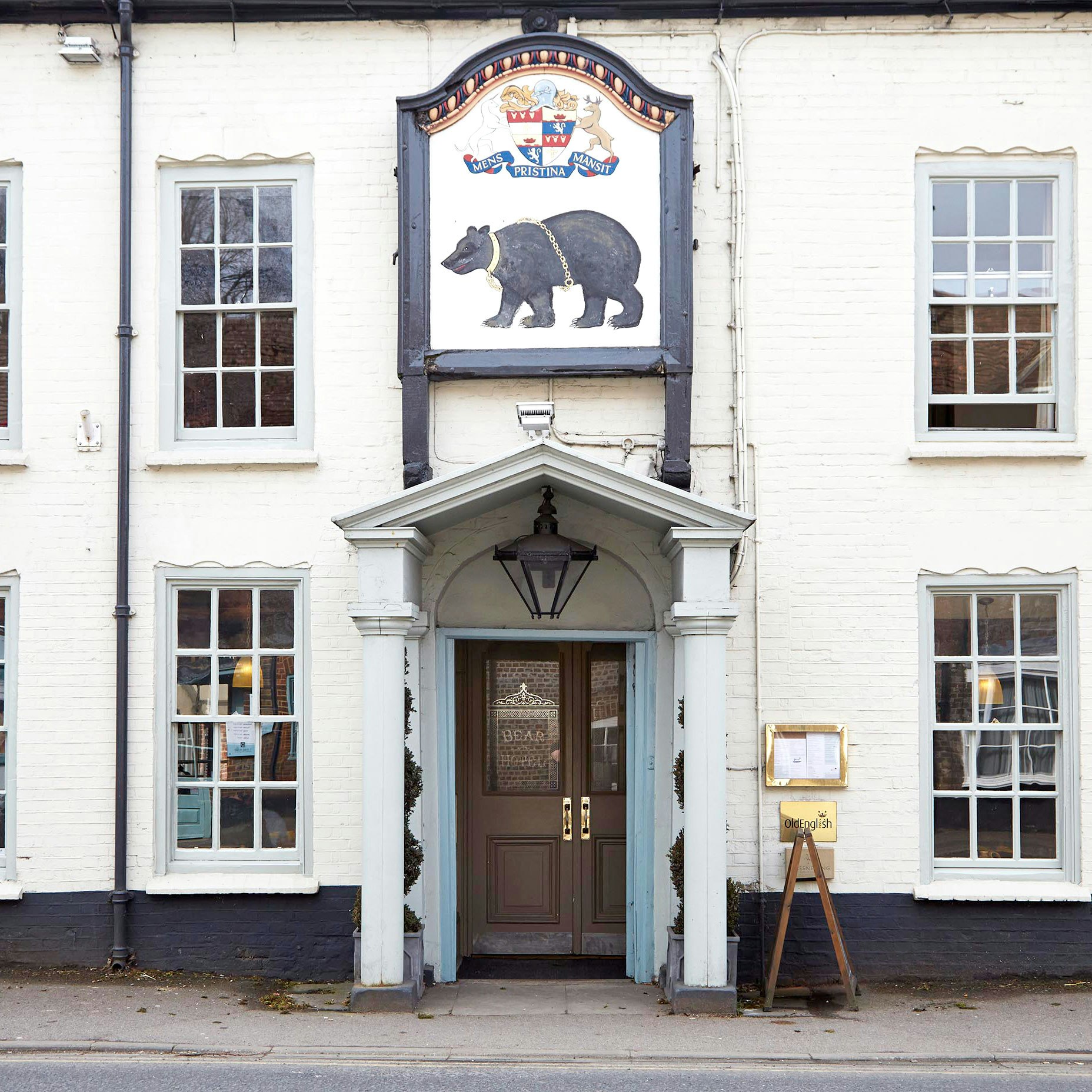Bear Hotel Hungerford 1/17