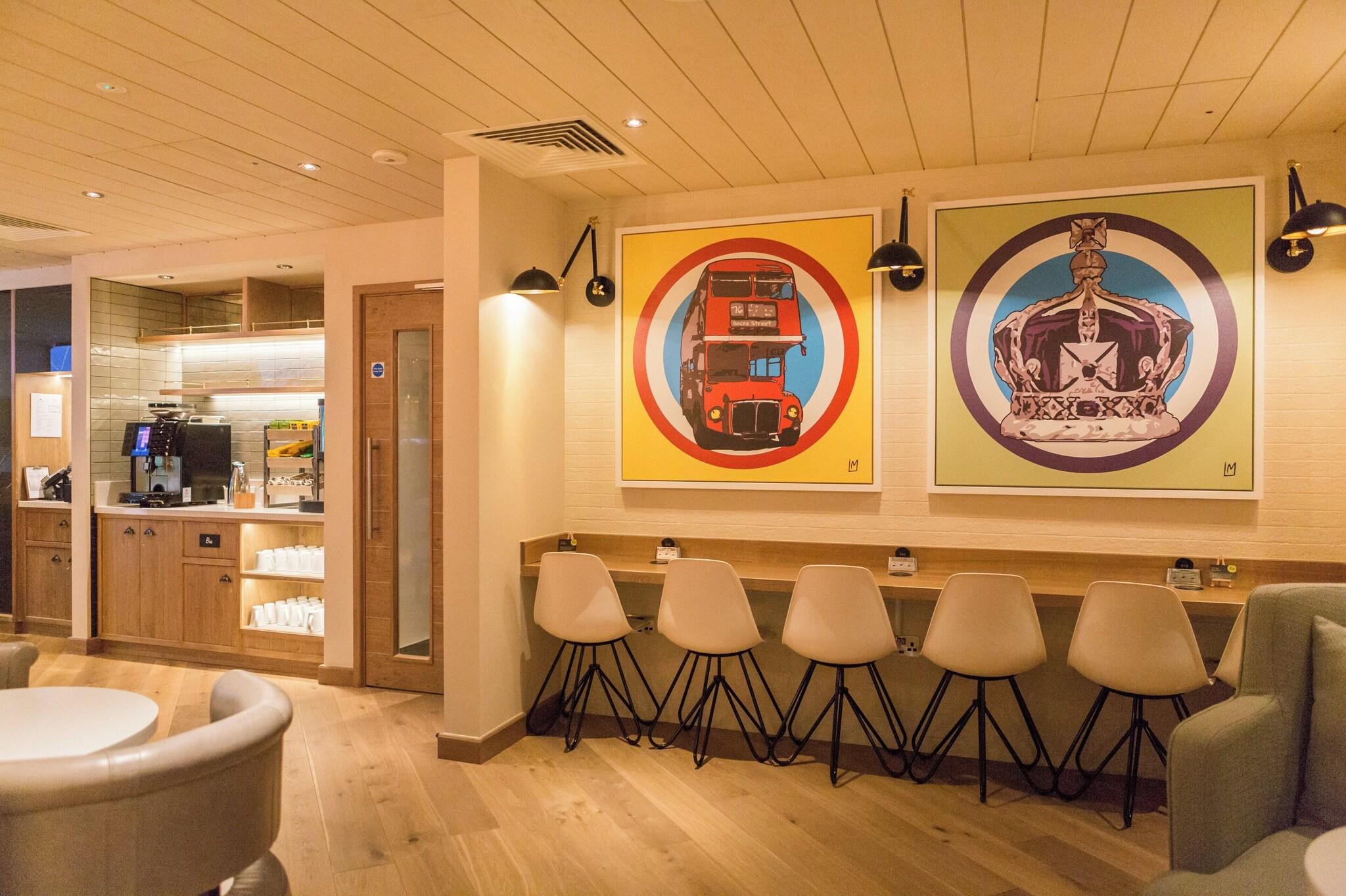 Hub by Premier Inn London Westminster, St James's Park 34/40