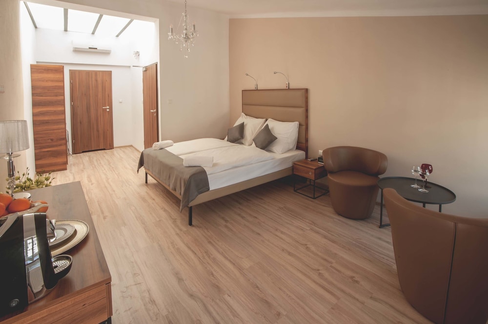 PERGAMIN ROYAL APARTMENTS 14/41