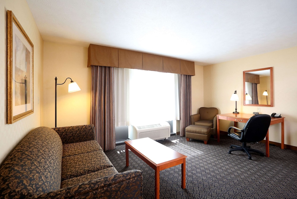 Hampton Inn Waterloo Cedar Valley 39/55