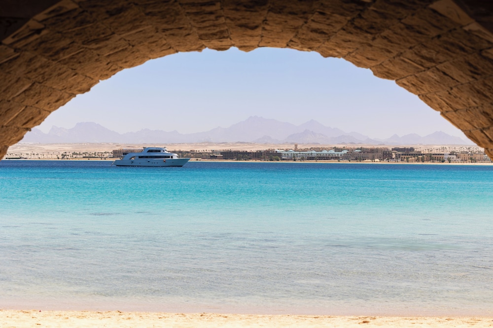 SRNTY Sahl Hasheesh 61/68