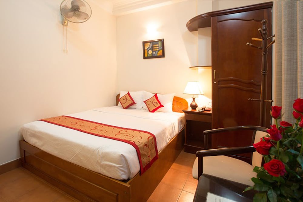 Ngoc Minh Hotel 27/69