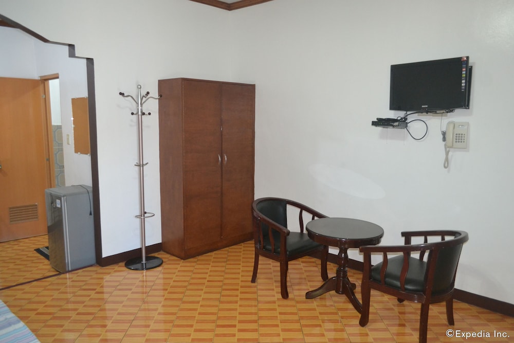 Antonio's Apartelle & Suites 38/66