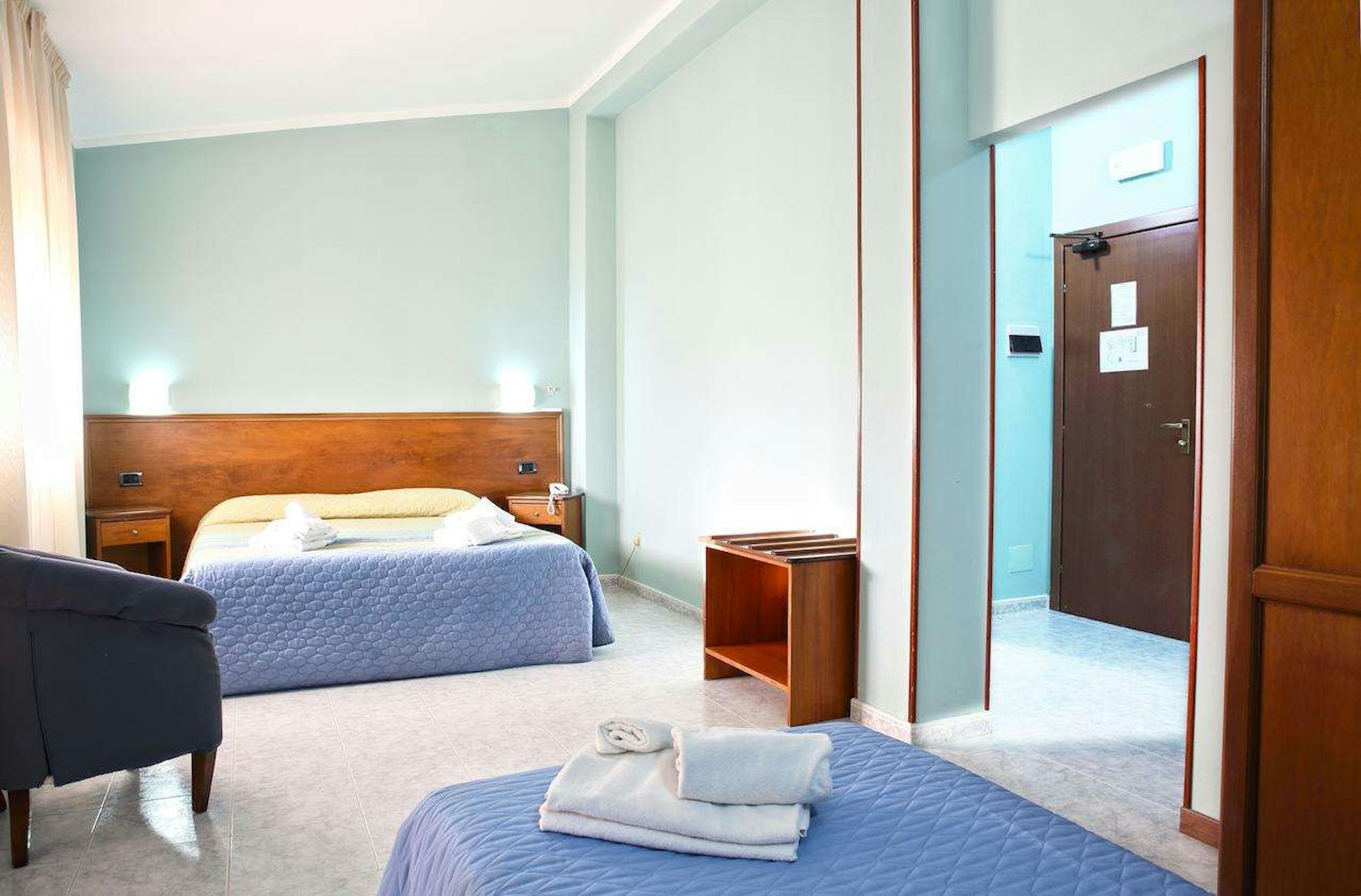 Pausania Inn 5/36