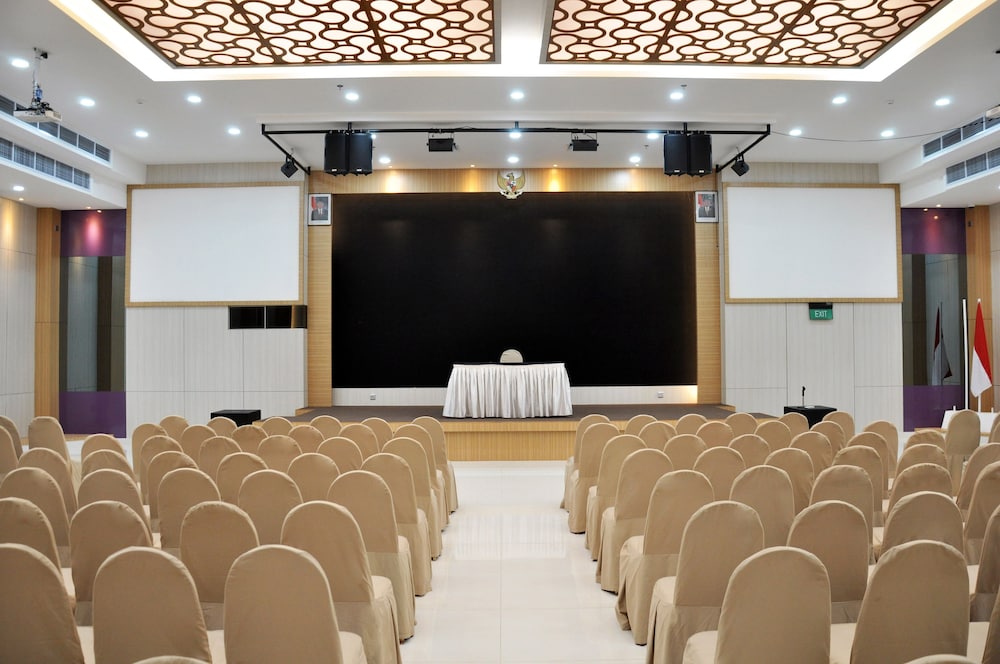 Beverly Hotel Batam 9/50