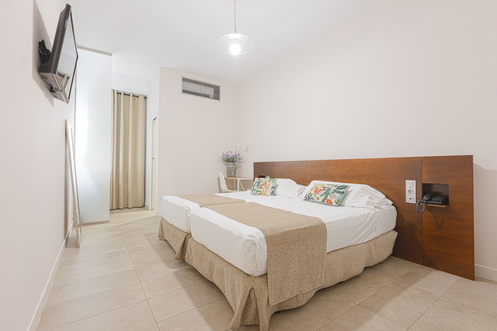 SUPERIOR, DOUBLE BED