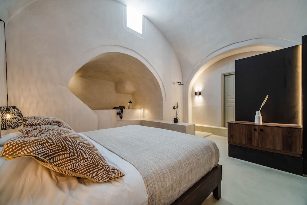 INTERIOR, PRESTIGE, SUITE, OUTDOOR POOL, HOT TUB