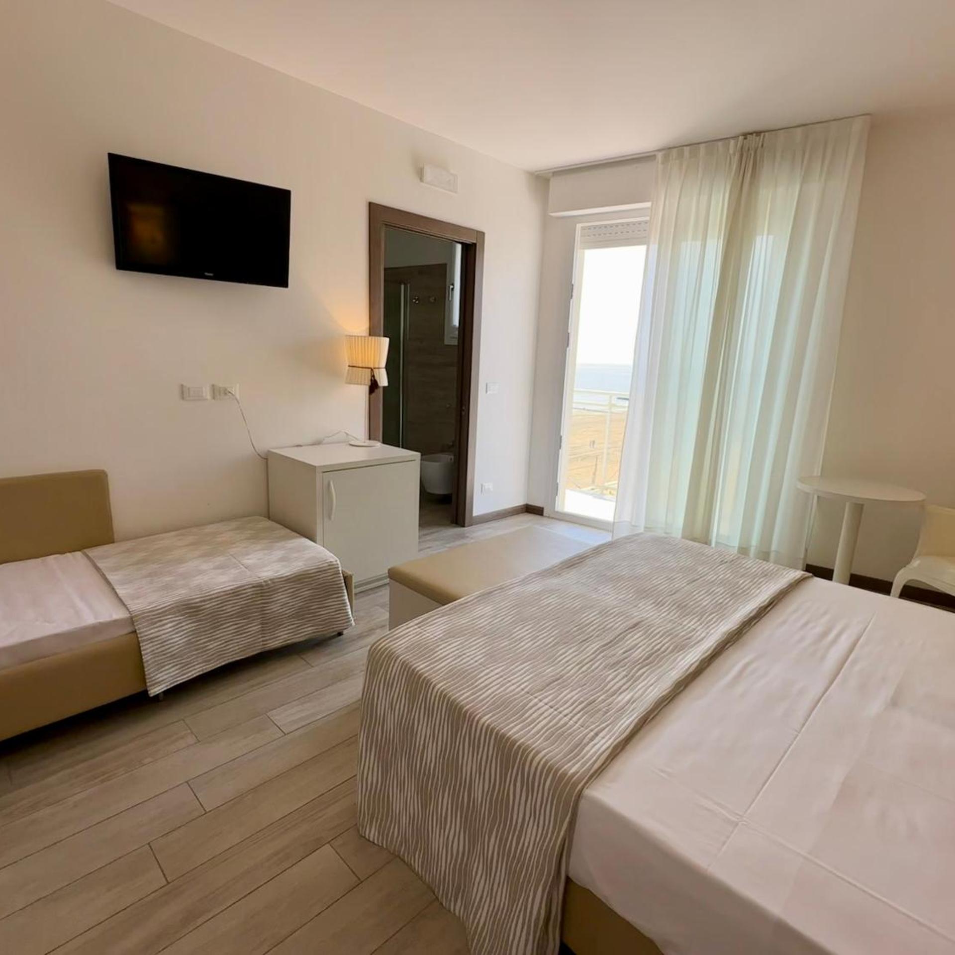 Hotel Nizza Fronte Mare 32/49