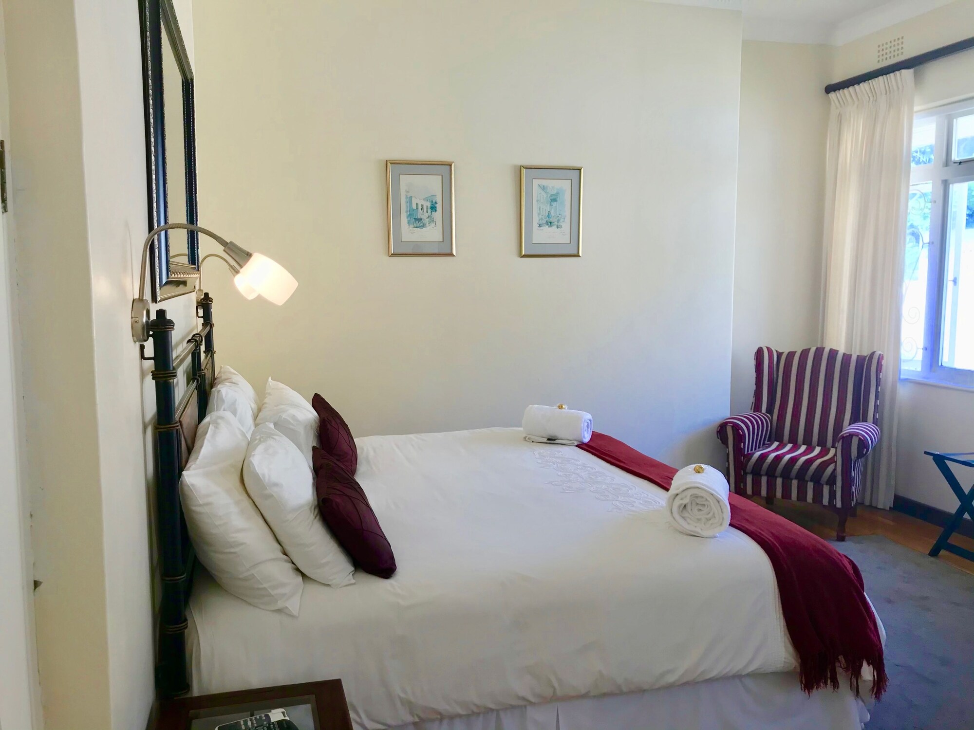 Luxury, King Bed, Bath and Shower 6/10