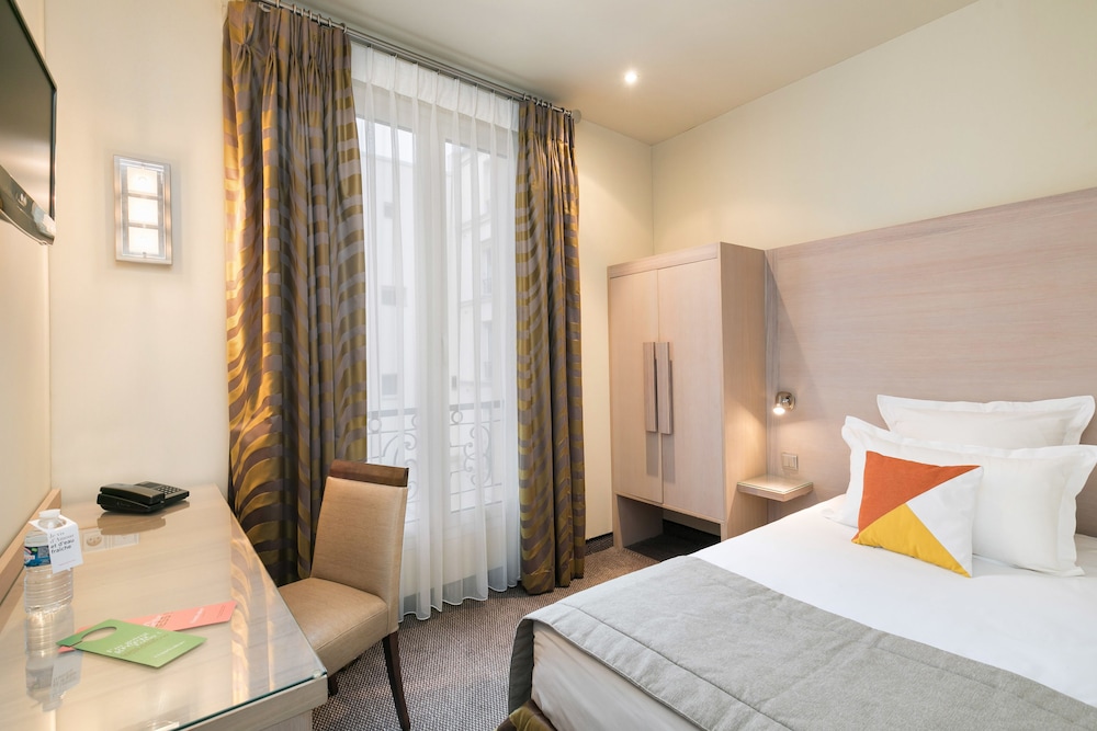 Hotel Le Cardinal 16/48