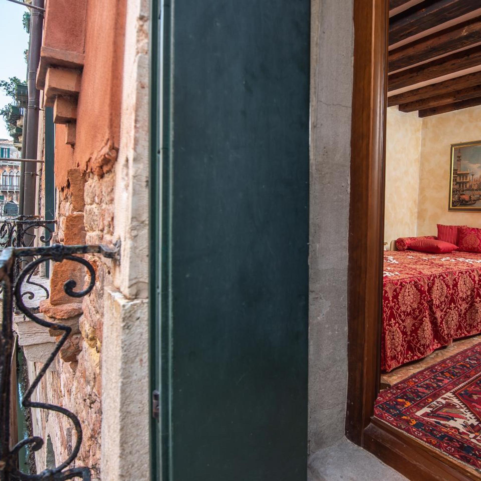 Hotel Mercurio 28/56