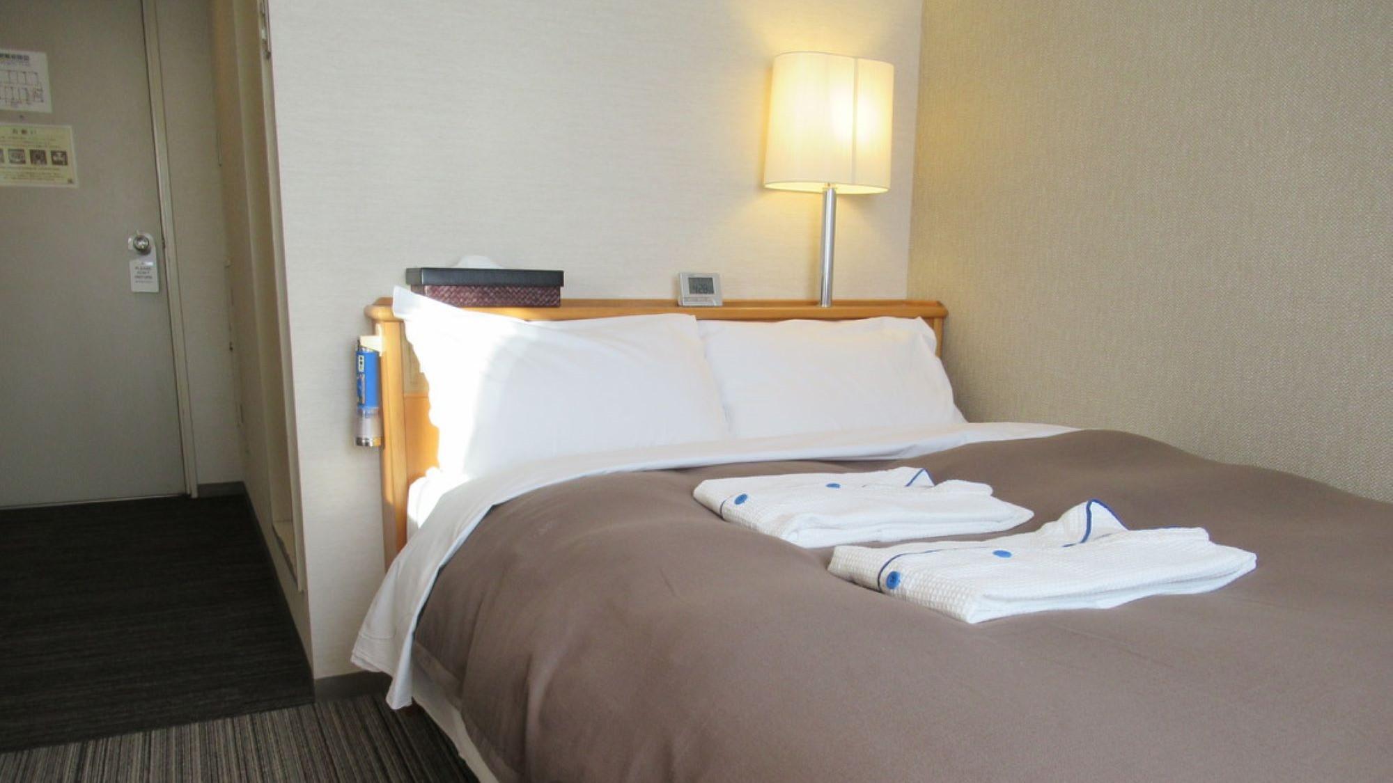 Semi Room, Standard, Semi Double Bed
