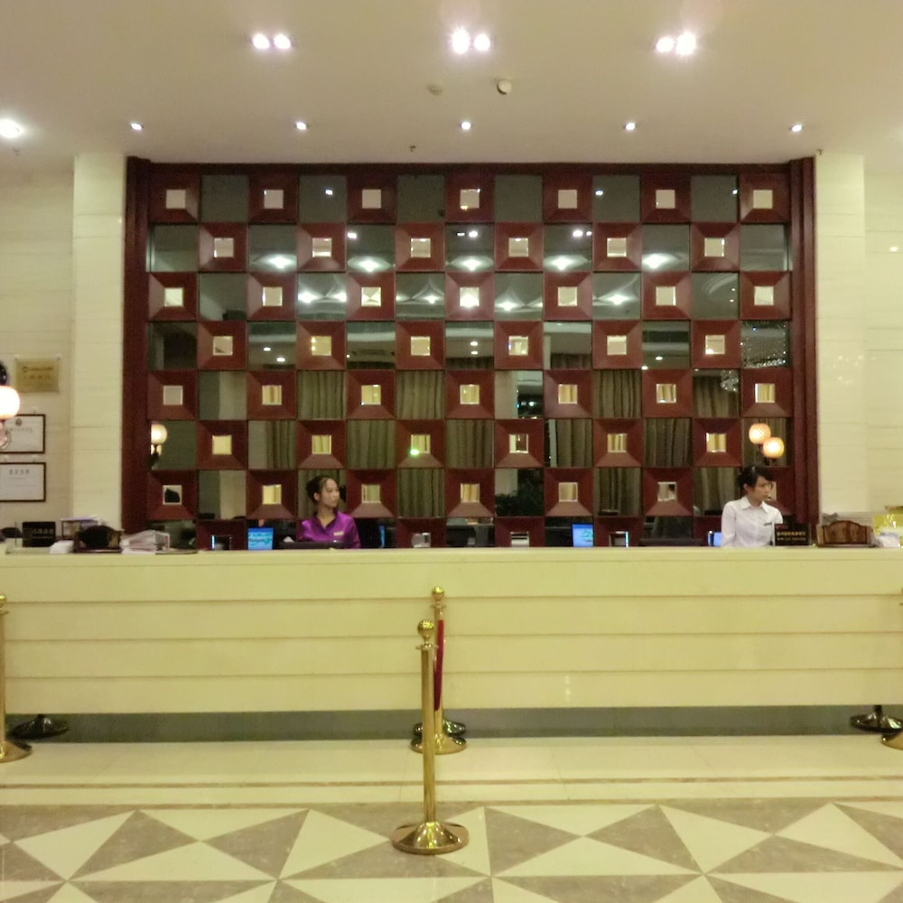 Yinfeng International Apartment 3/50