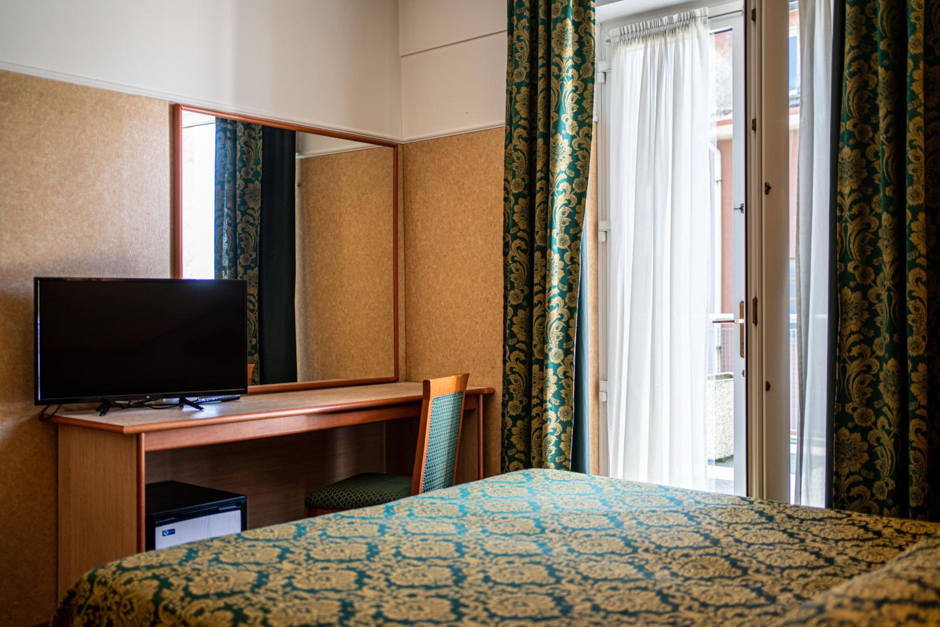 Hotel Mary 40/50