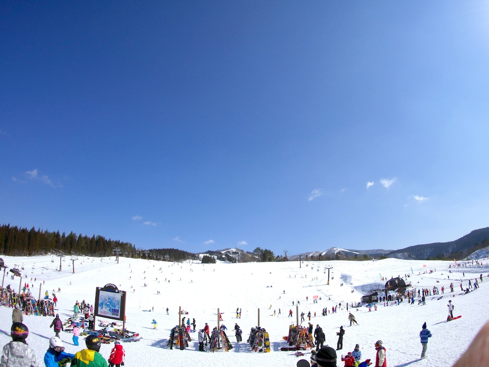 HOTEL HARVEST SKI JAM KATSUYAMA 1/72