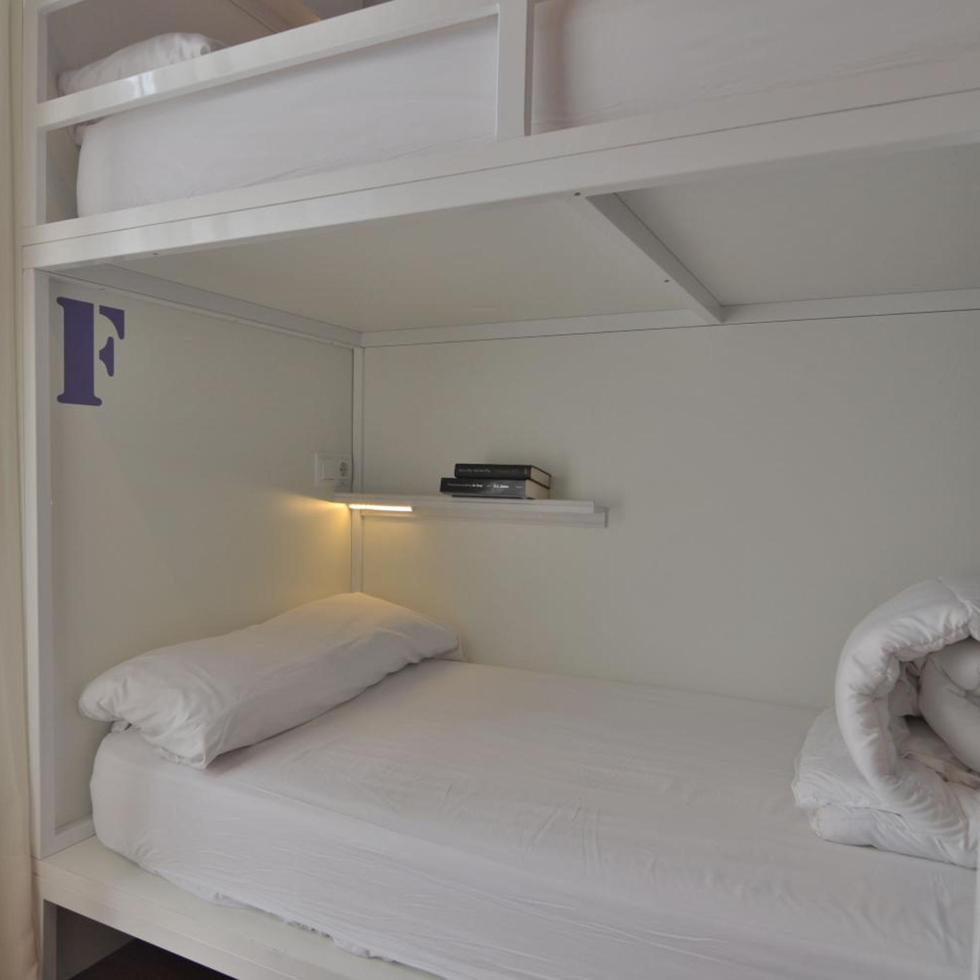 Female Dorm, 6 Beds