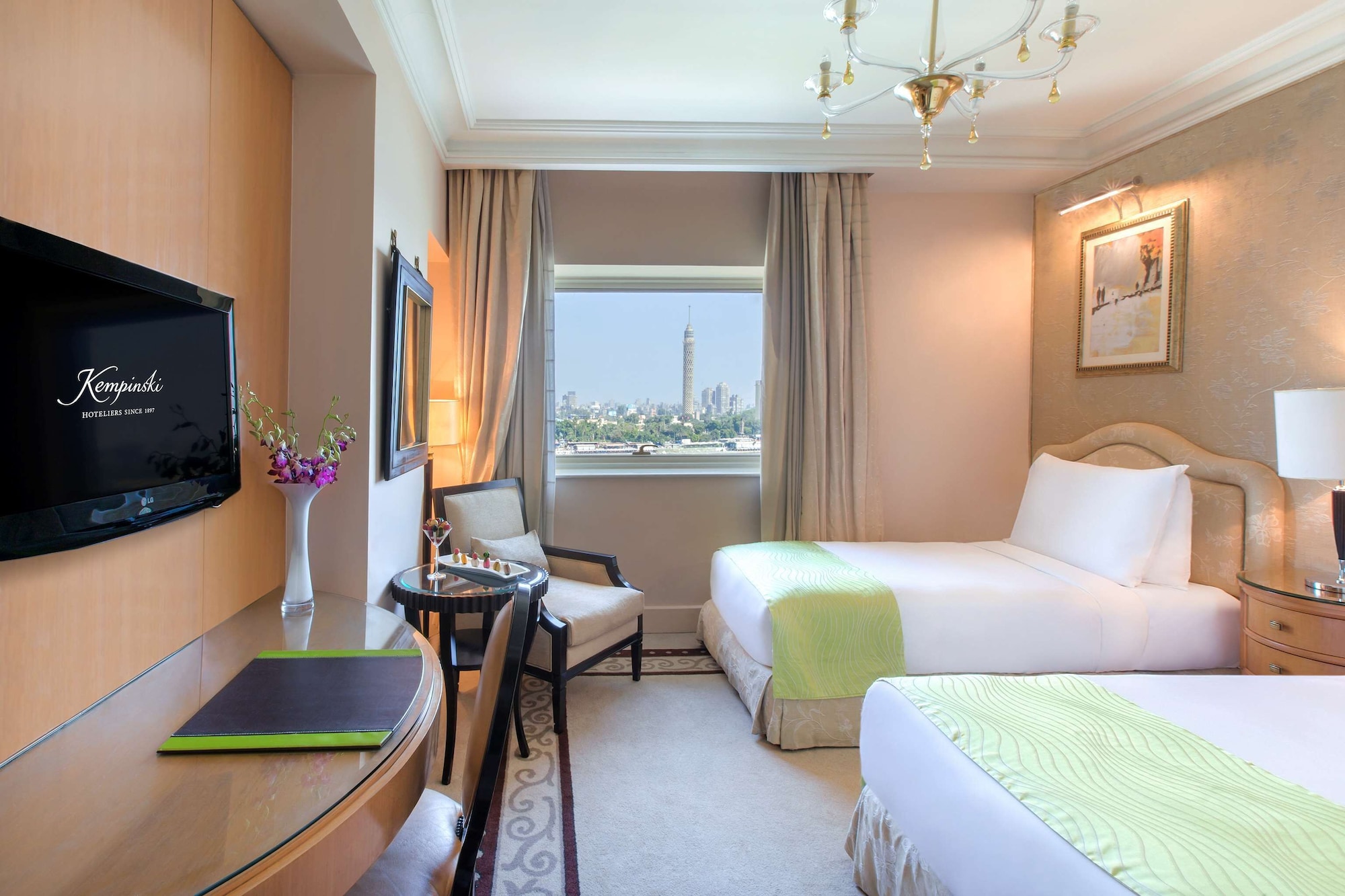 SUPERIOR, TWIN BEDS, RIVER VIEW