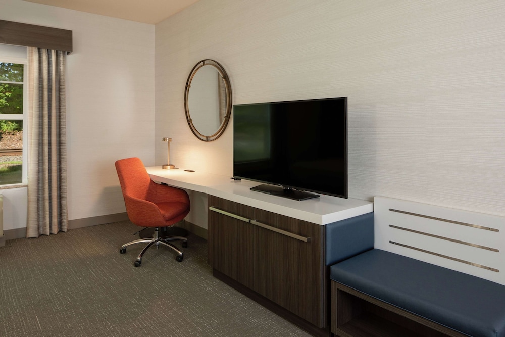 Hilton Garden Inn Freeport Downtown Me 48/62