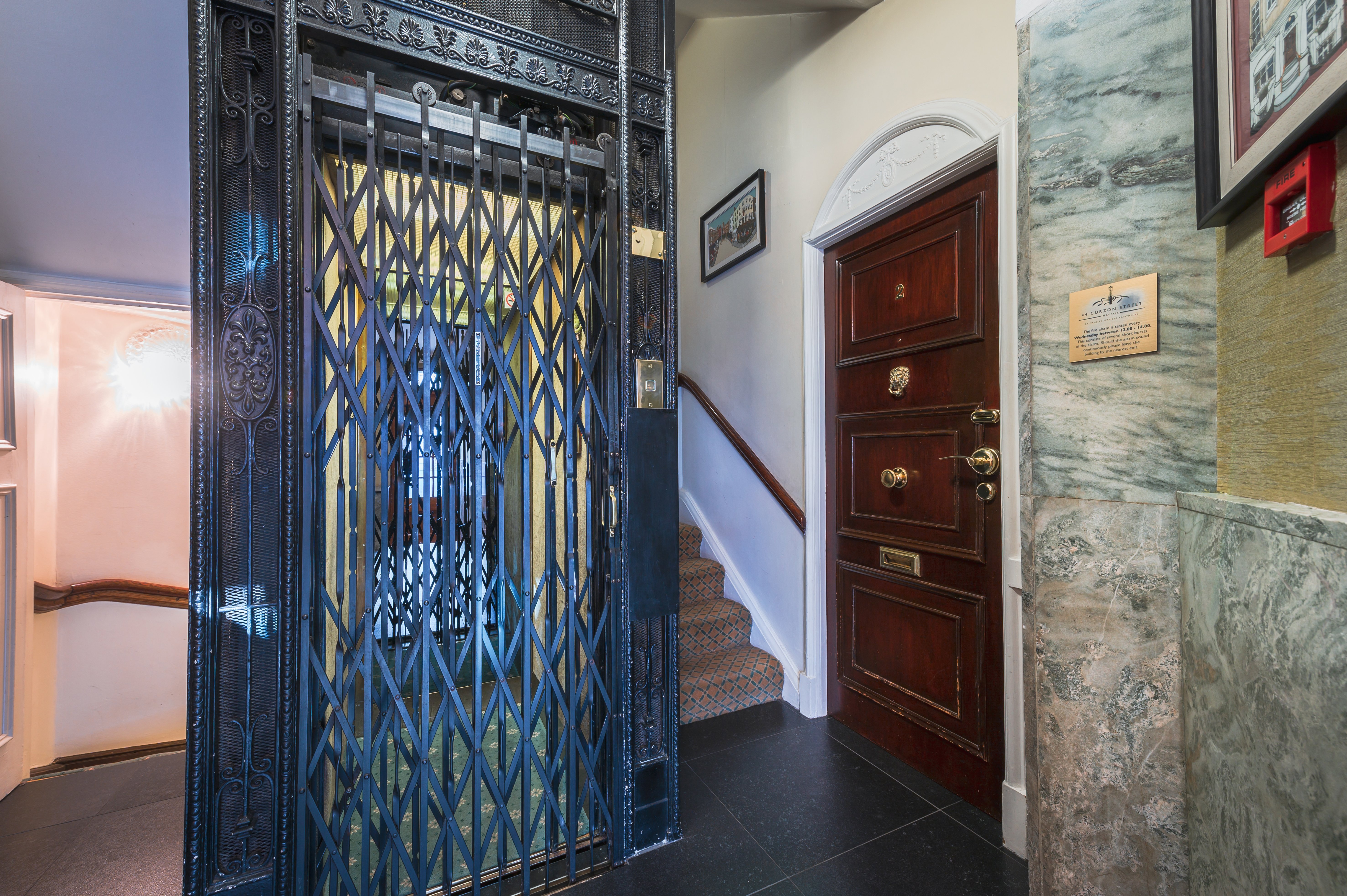 Curzon Street By Mansley 26/29
