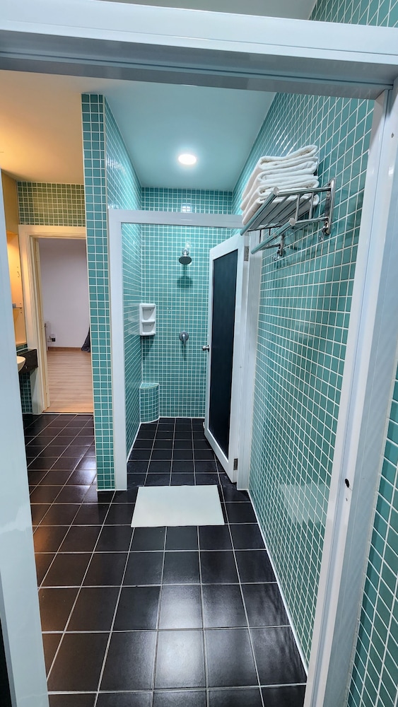 Holiday Place Kuala Lumpur 40/42