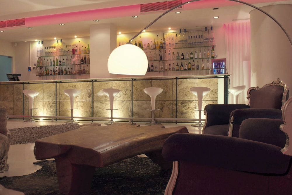 El Hotel Pacha 31/47