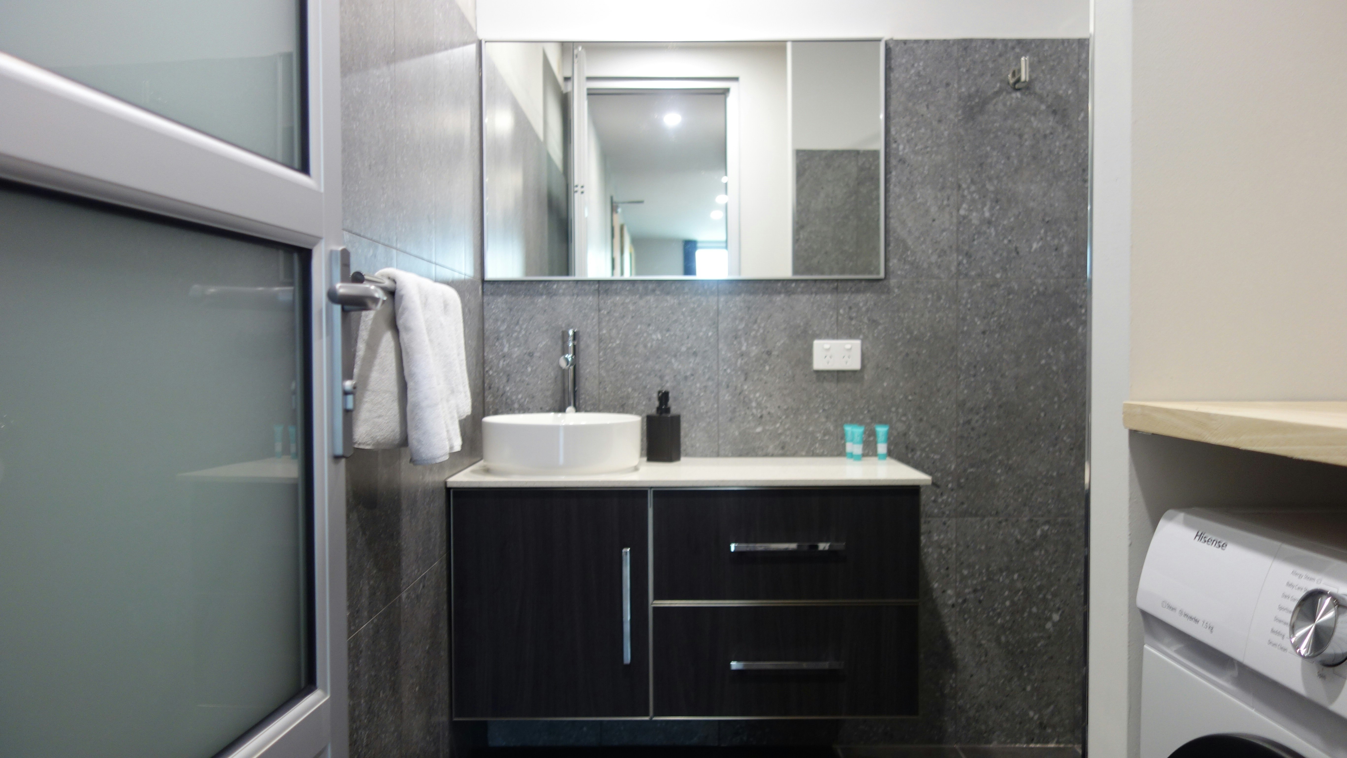 Semaphore Splash Apartments 50/50