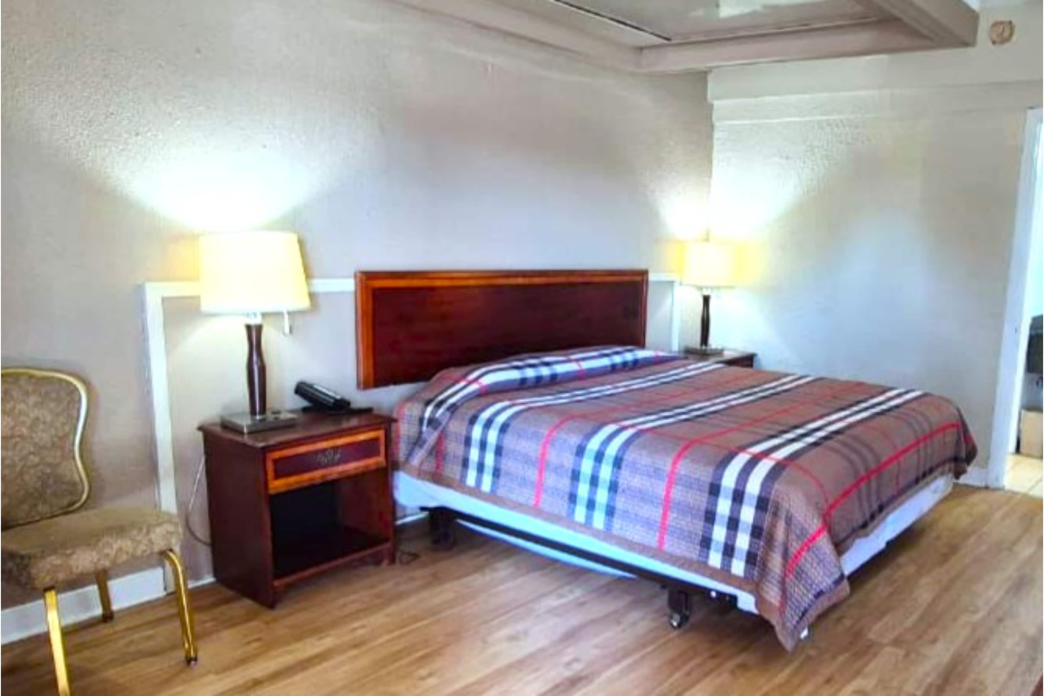 Saratoga Motel By Capital O Chicago Midway IL US 12 25/63