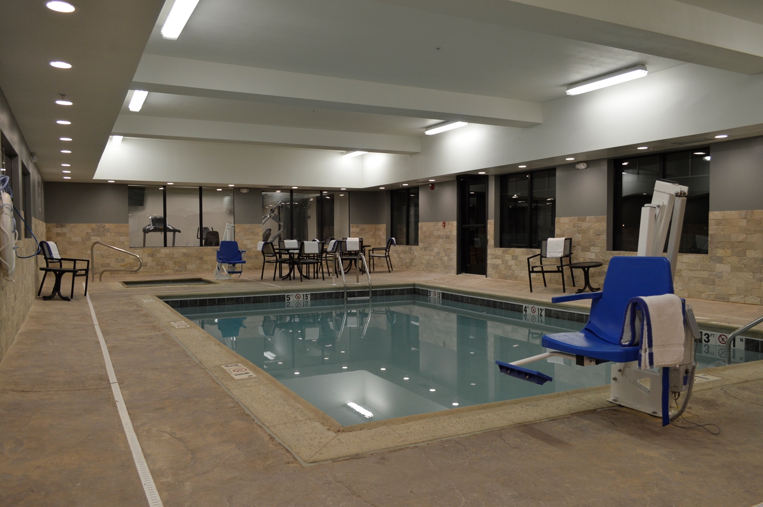 Best Western Plus Stevens County Inn 3/10