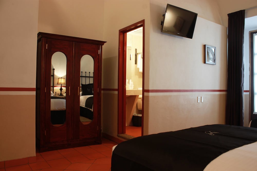 Hotel de la Paz 25/51