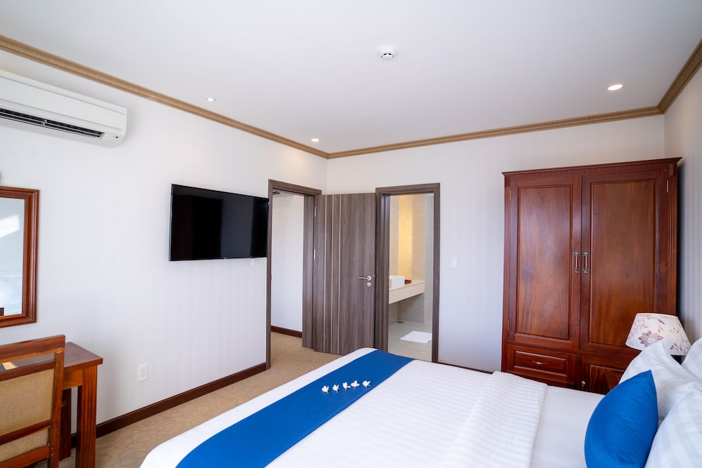 Navy Hotel Cam Ranh 17/50