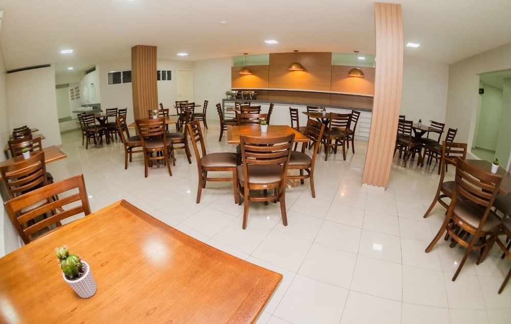 Hotel Rochedo 39/50