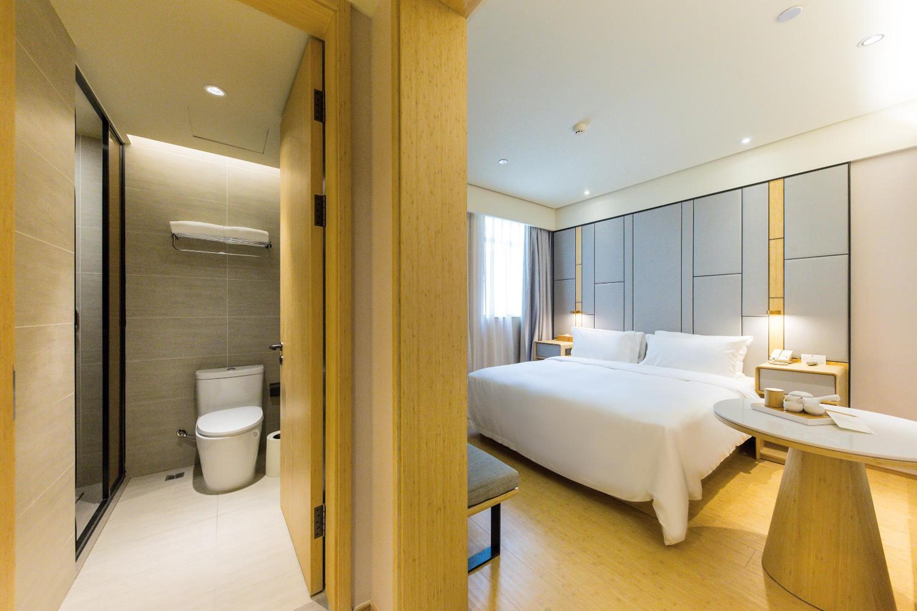 JI Hotel (Shanghai New International Expo Center) 32/33