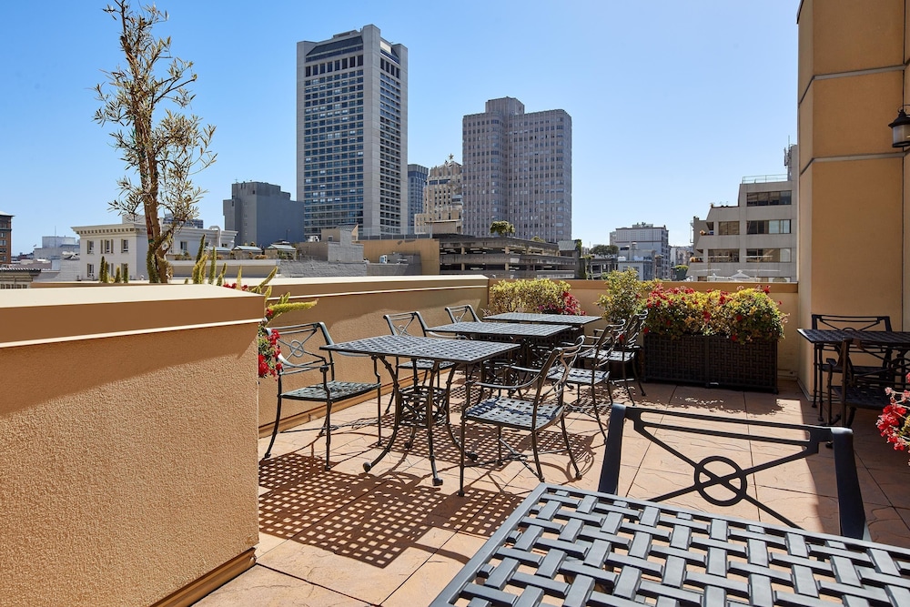 Orchard Garden Hotel 48/50