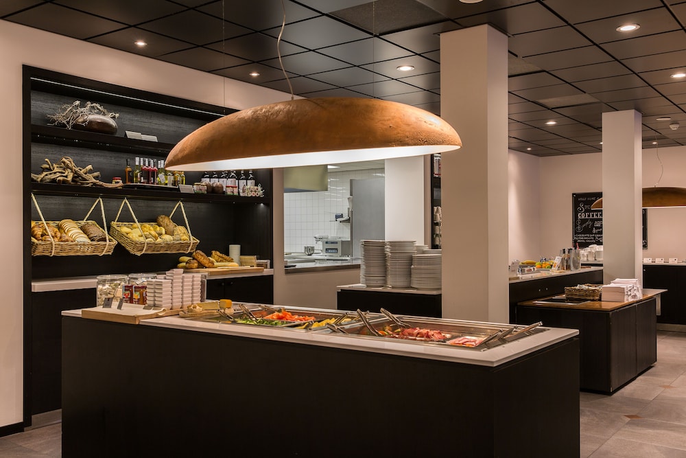Postillion Hotel Deventer 5/50