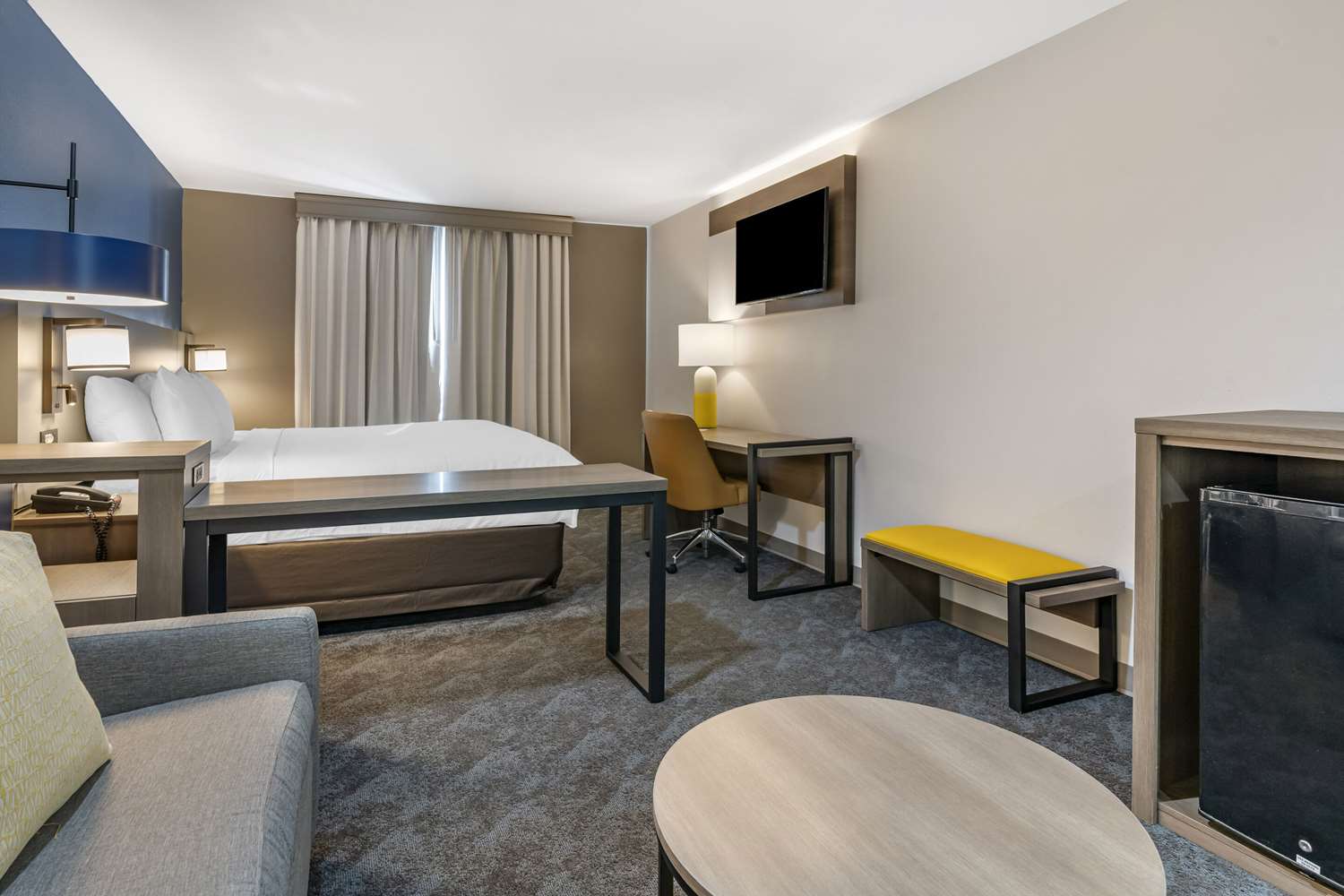 Comfort Inn and Suites Shelbyville KY 15/50