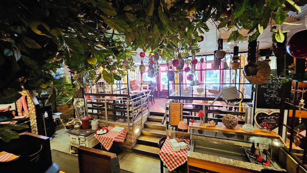 Hotel And Restaurant Edel Weiss Bremen 65/71