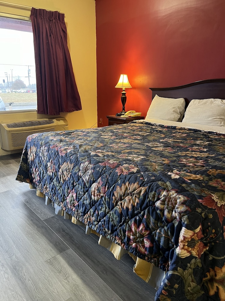Motel 6 Williamston, NC - Highway 17 35/61