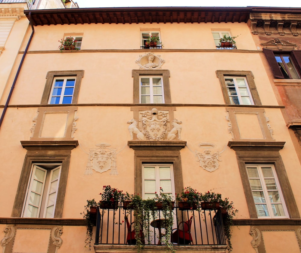 Relais Giulia 2/85