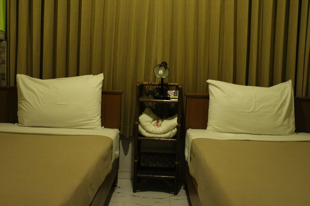 Samsen Sam Place Hotel 43/66
