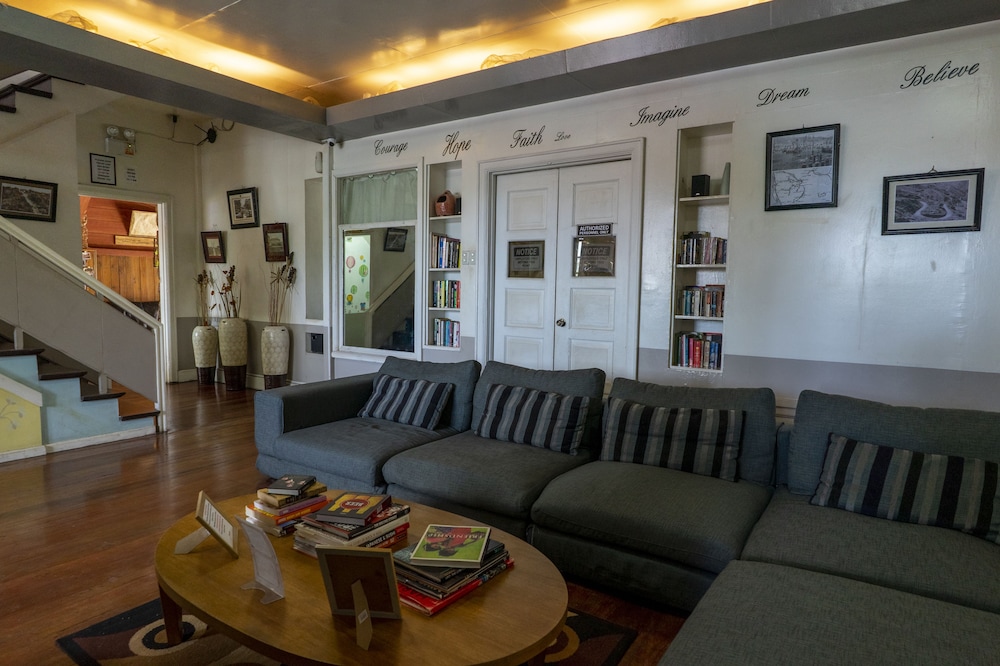 The Old Orangewood Bed And Breakfast 50/70