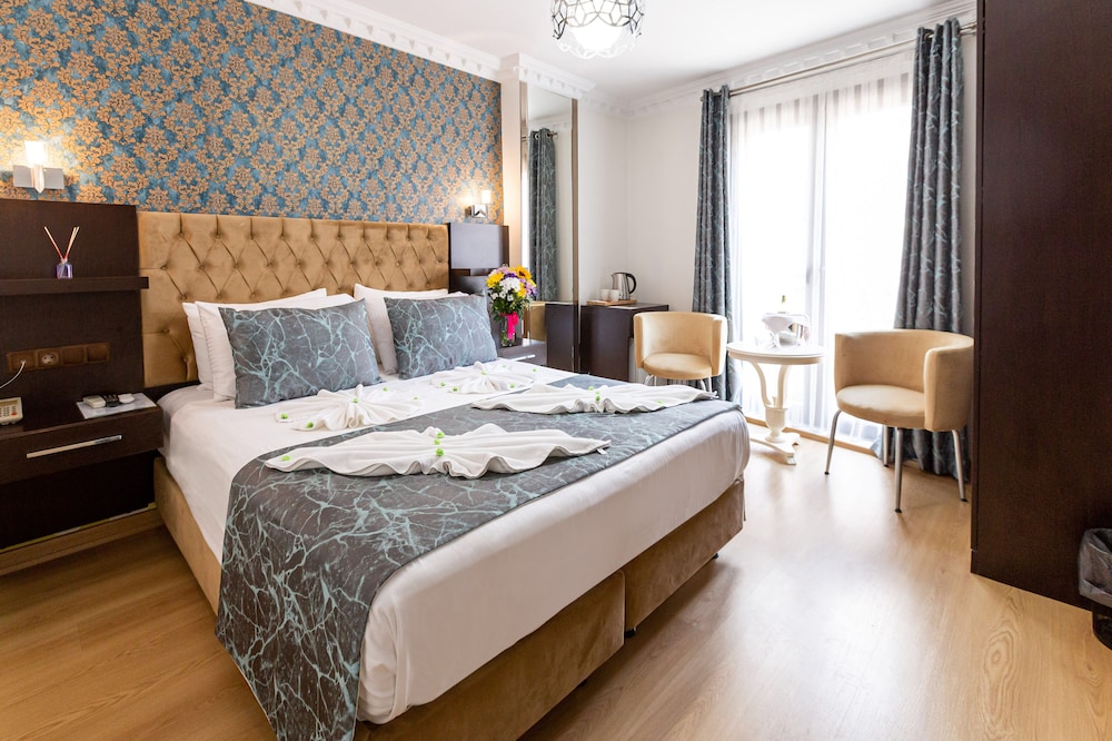KUMRU HOTEL 11/50