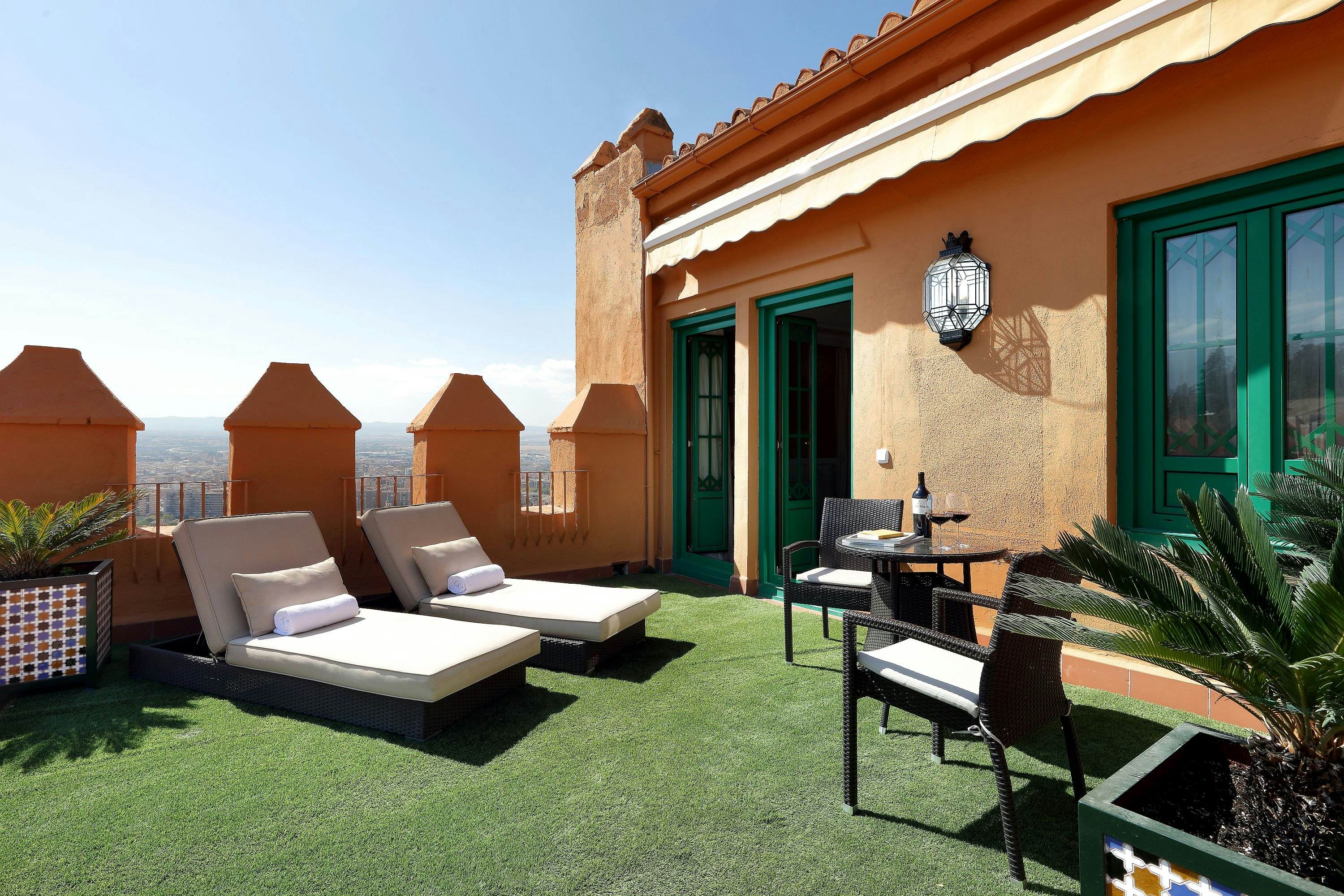 Alhambra Palace Hotel 57/60
