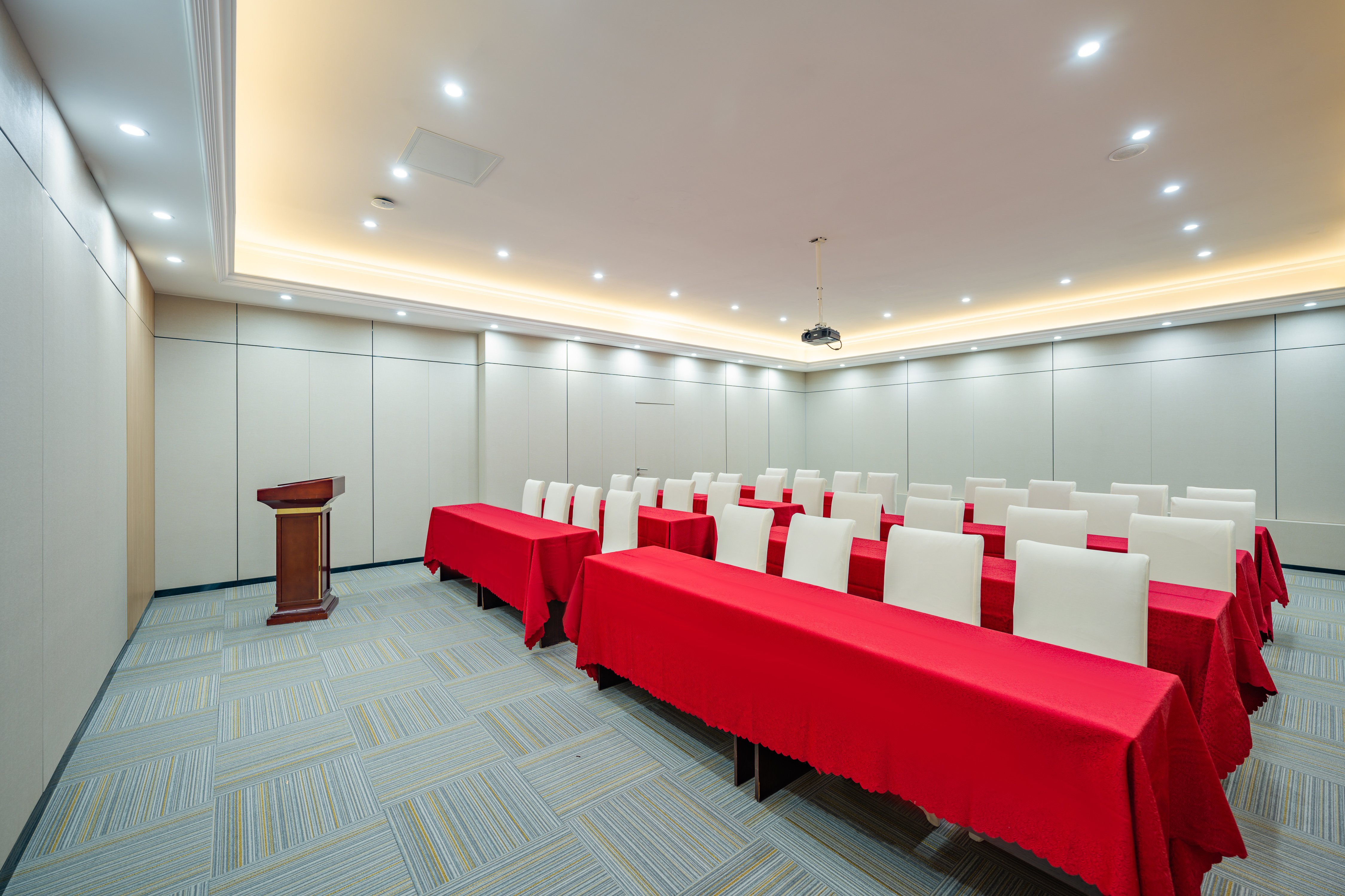 Holiday Inn Express Chengdu Tianfu Square an IHG Hotel 15/25