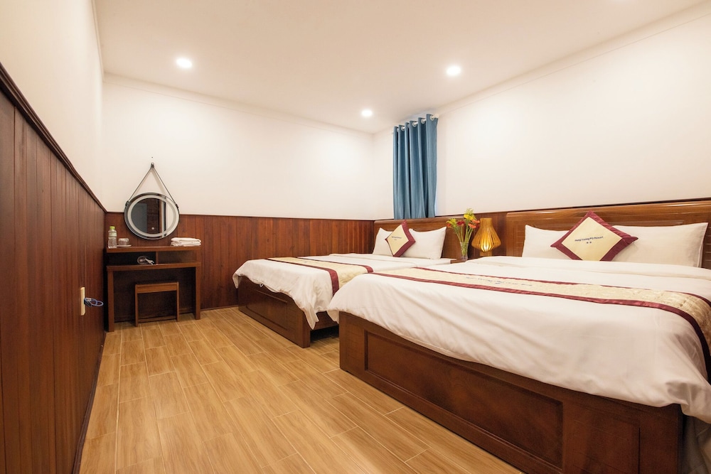 DELUXE, DOUBLE BED