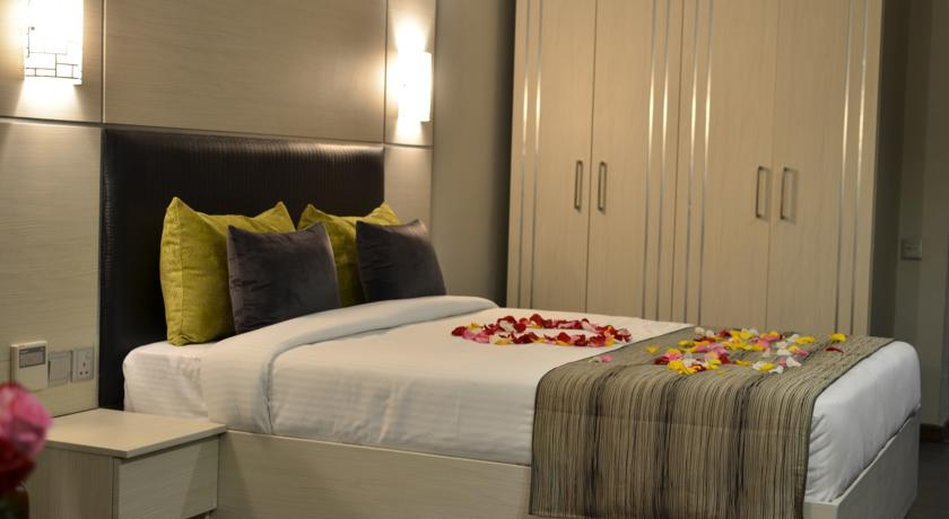 Cloud Hotel & Suites 14/37