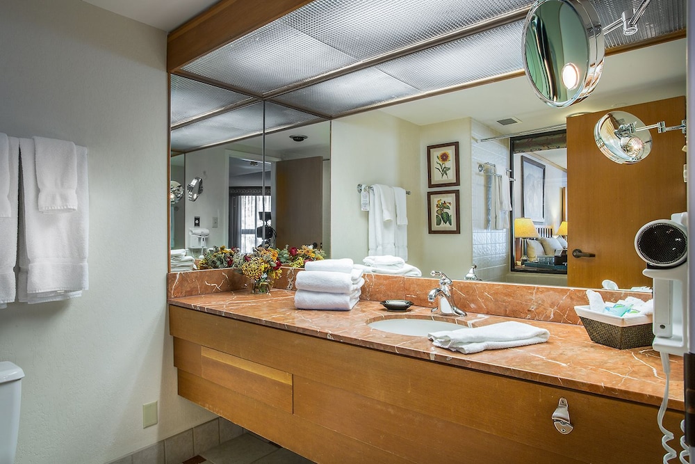 The Cliff Lodge and Spa 31/31