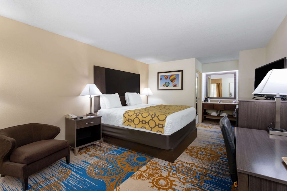 Baymont by Wyndham Tallahassee 22/50